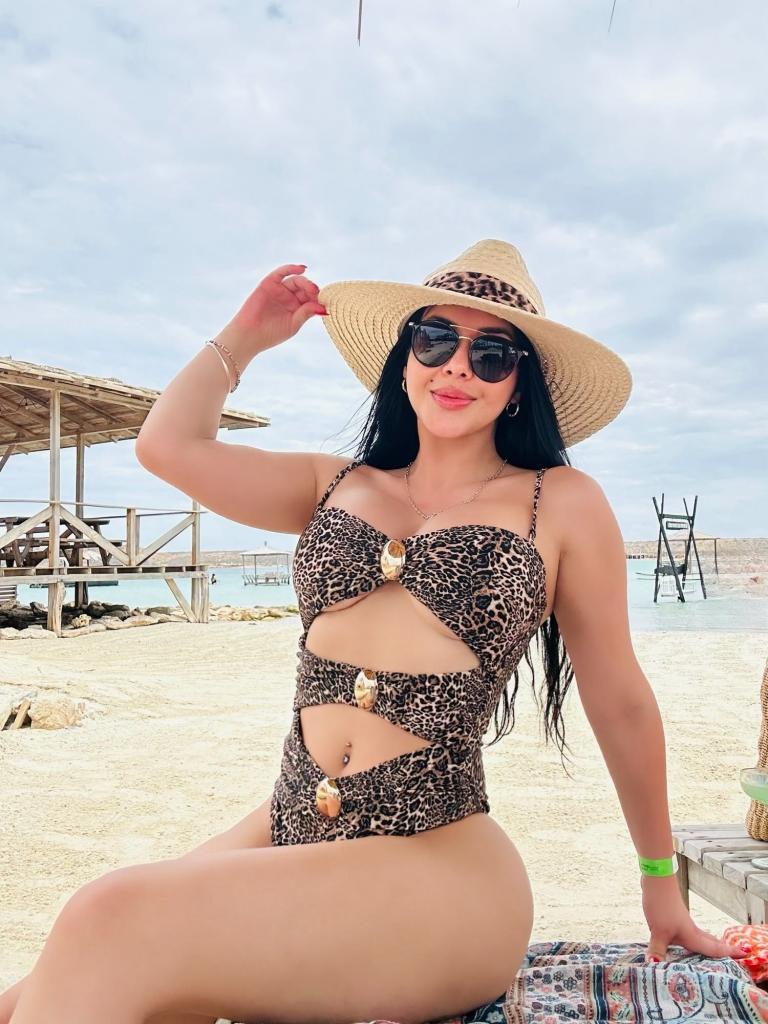 Chica busca chico en Alicante: Chica busca chico