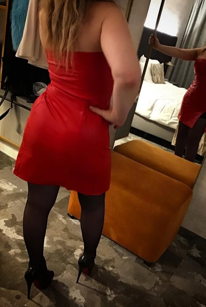 613904085: Chica busca chico en León