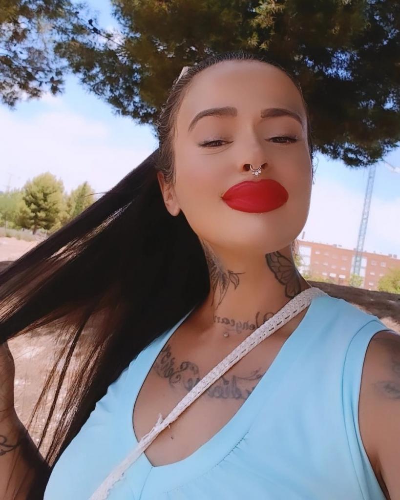 632251336: Chica busca chico en Madrid