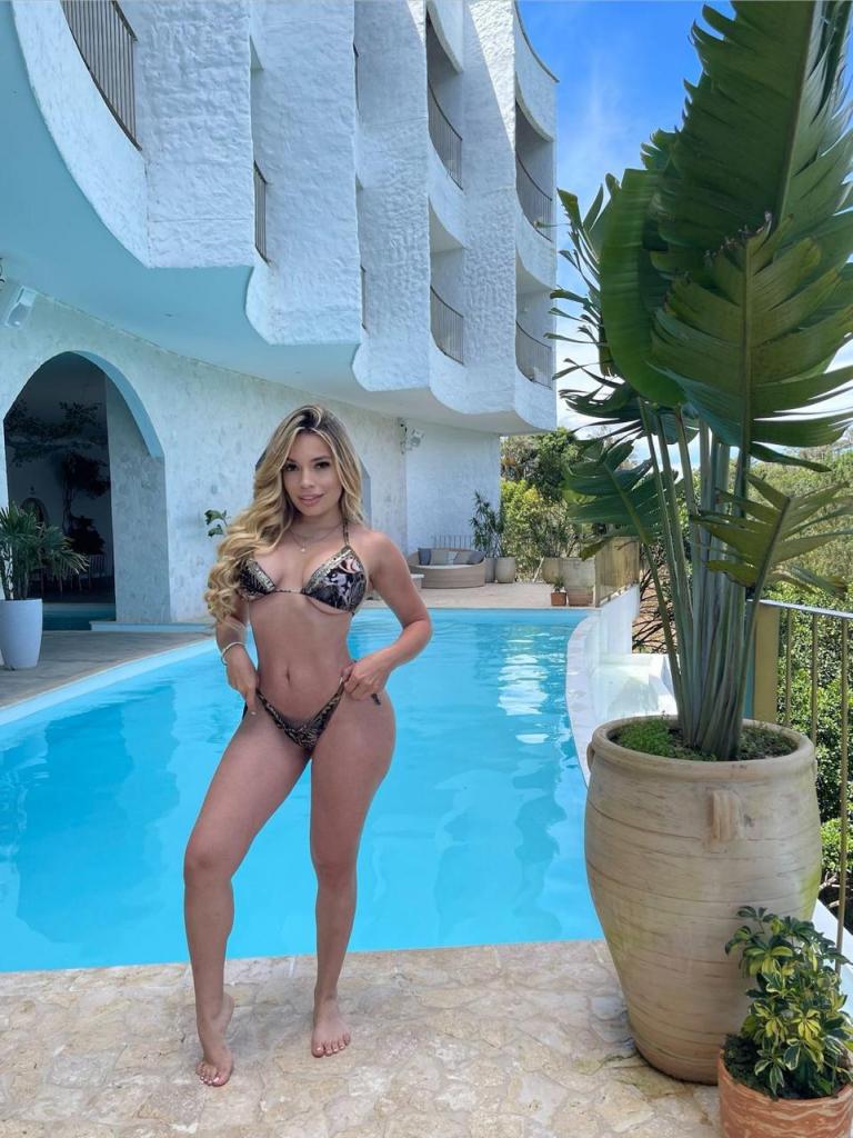 Chica busca chico en Málaga: Chica busca chico