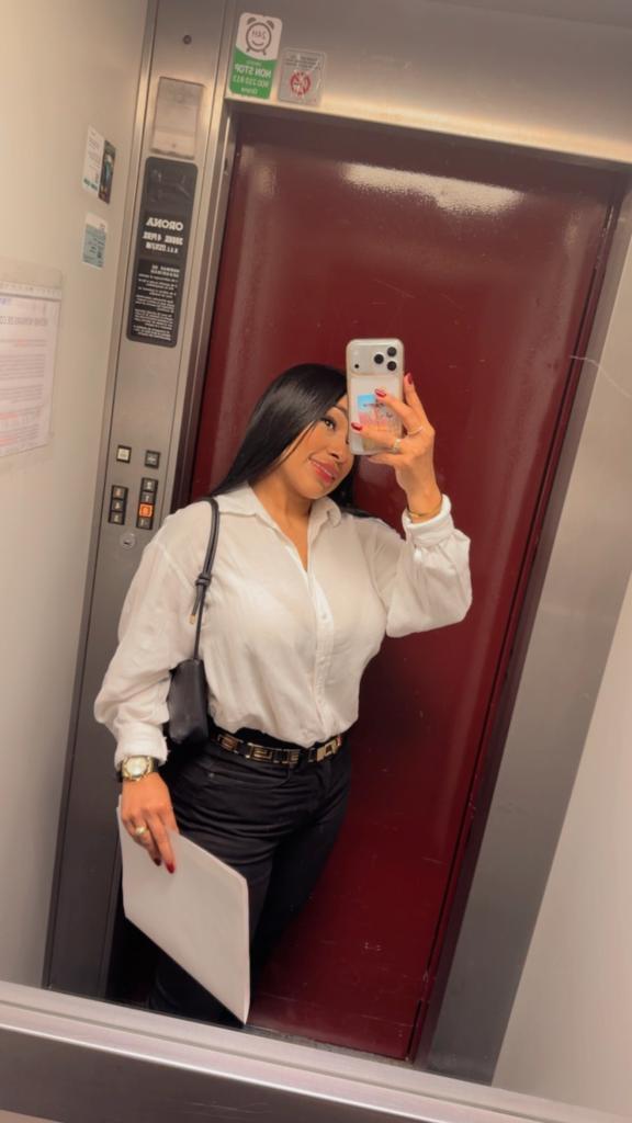 641937441: Chica busca chico en Pontevedra