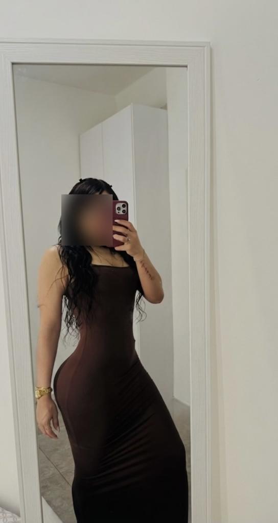 613843923: Chica busca chico en Alicante