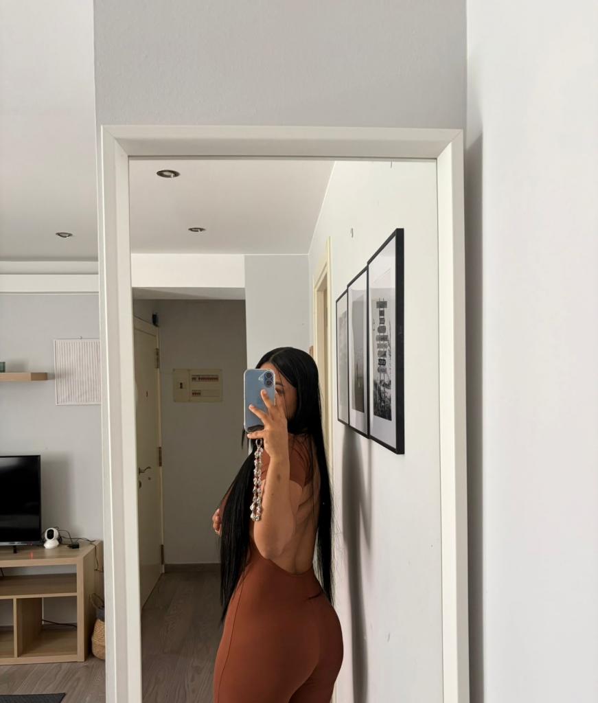 611310598: Chica busca chico en Córdoba