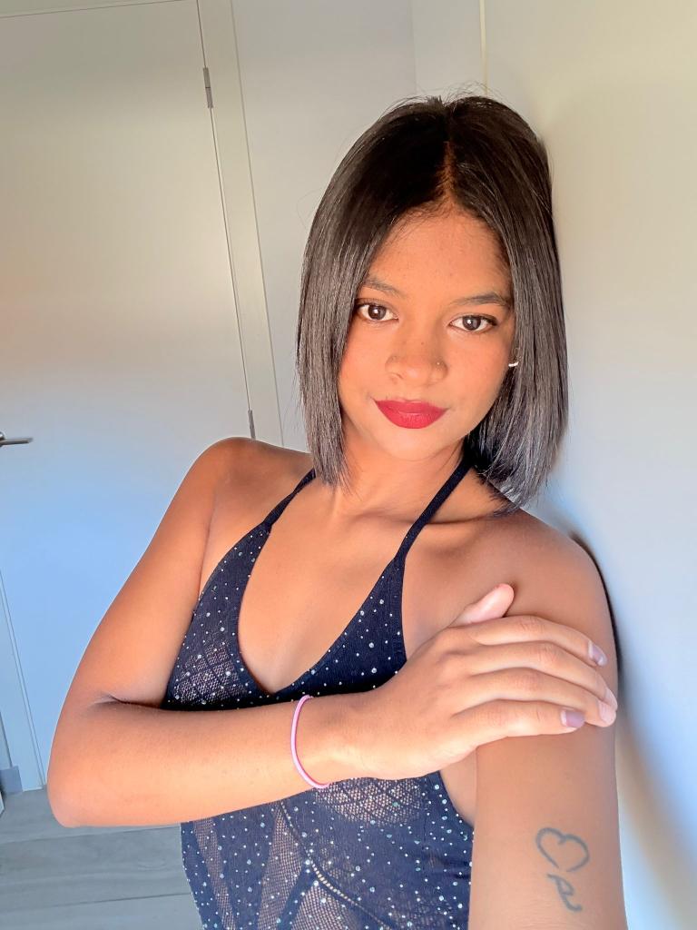 743014412: Chica busca chico en Las Palmas