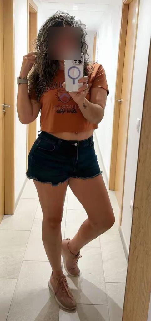 Chica busca chico en Barcelona: 