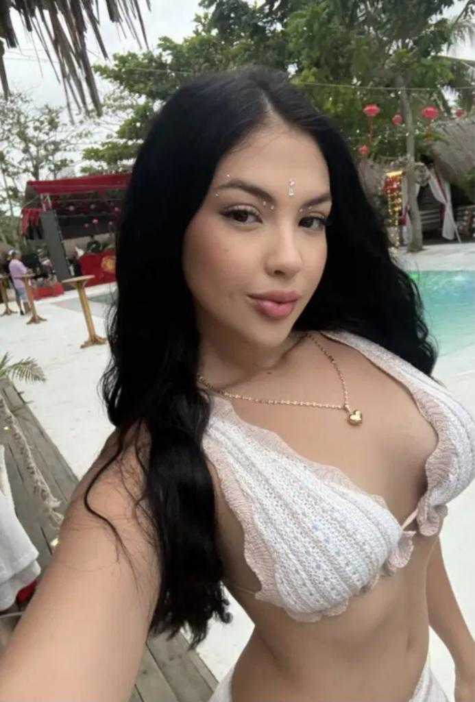 631948808: Chica busca chico en Murcia