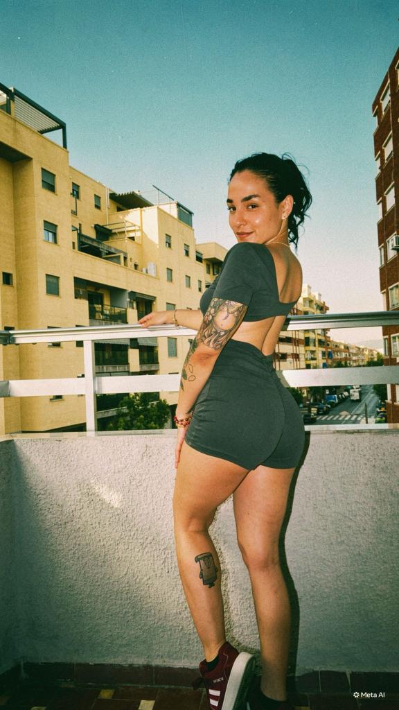 613543158: Chica busca chico en Valencia