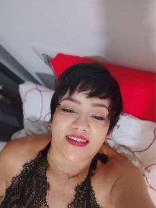 637259466: Chica busca chico en Murcia