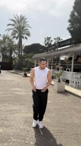 641918611: Chico busca chica en Cádiz