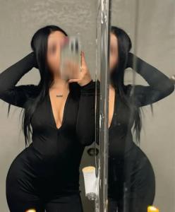 604251426: Chica busca chico en Barcelona