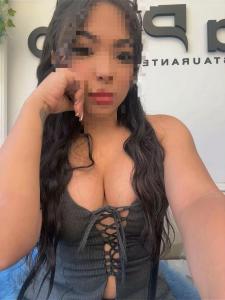 697910142: Chica busca chico en Málaga