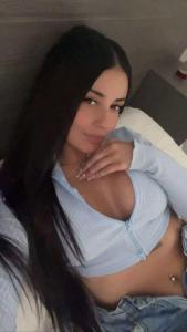 662627995: Chica busca chico en Barcelona
