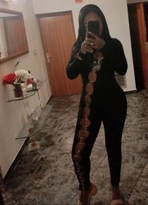 641502983: Chica busca chico en León
