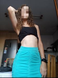 745013361: Chica busca chico en Madrid