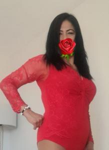613763359: Chica busca chico en Málaga