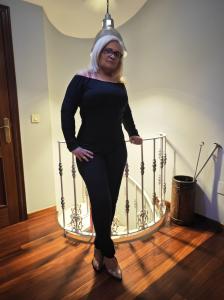 698975802: Chica busca chico en Orense