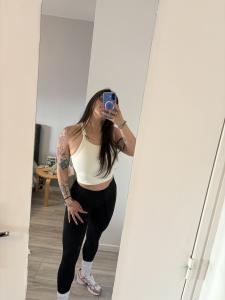 662627995: Chica busca chico en Barcelona