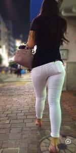 613915397: Chica busca chico en Madrid