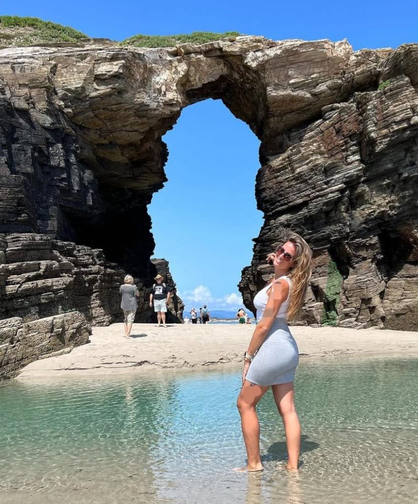 631366961: Chica busca chico en Sevilla