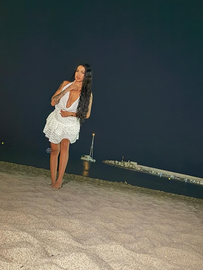 Chica busca chico en Mallorca: 