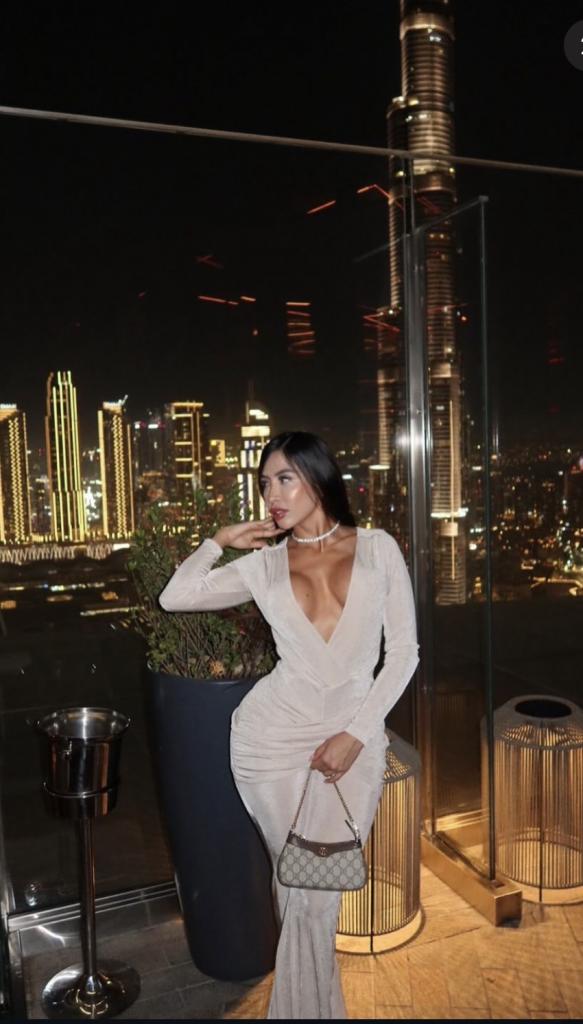 Chica busca chico en Málaga: Chica busca chico