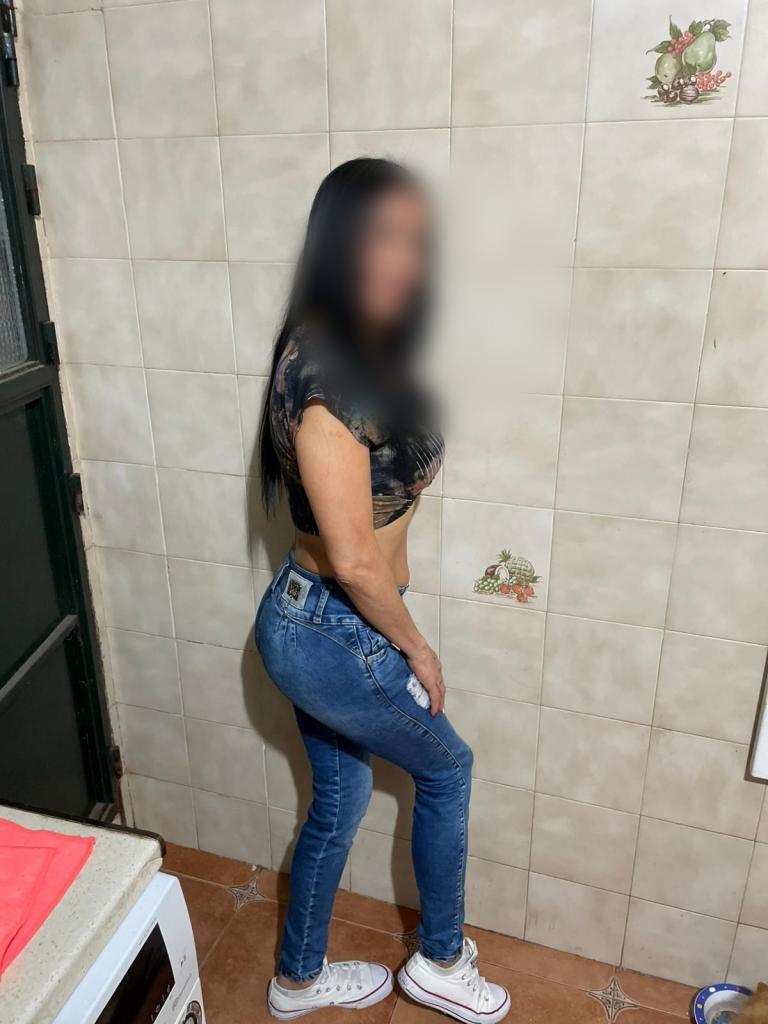 Chica busca chico en Almería: 