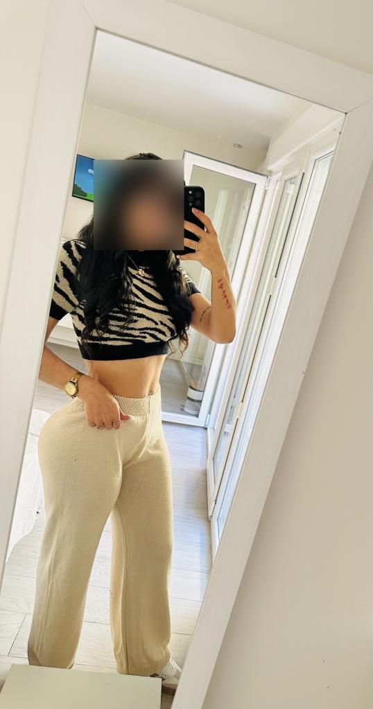 613843923: Chica busca chico en Alicante