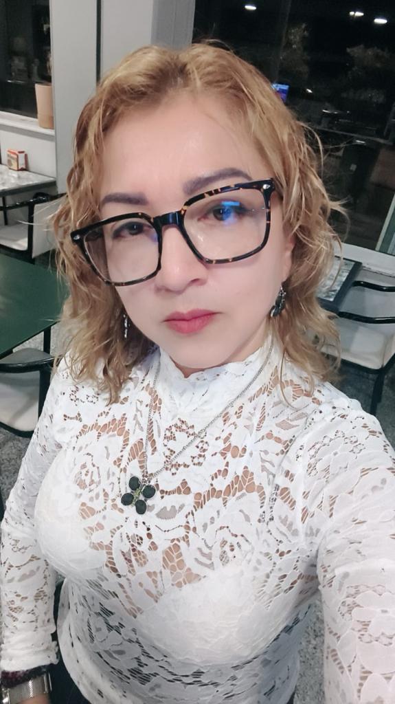 642993494: Chica busca chico en Pontevedra