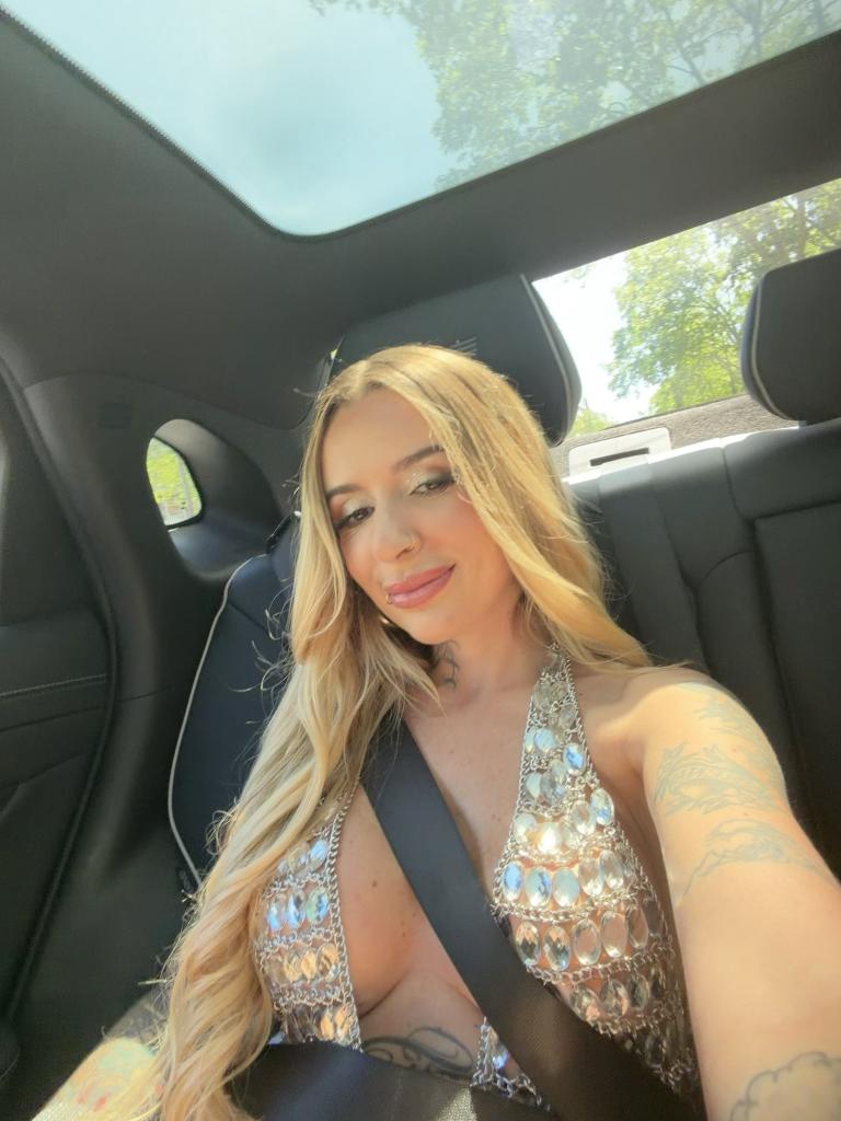 612480314: Chica busca chico en Ibiza