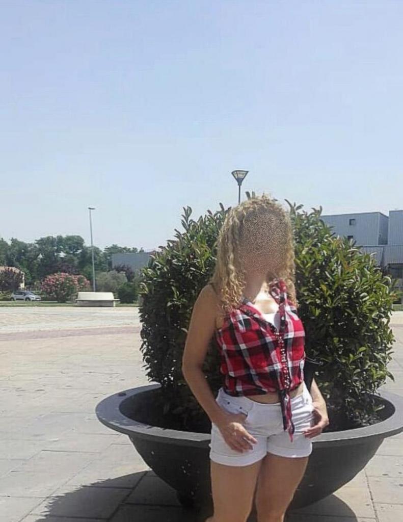 643442717: Chica busca chico en Zaragoza