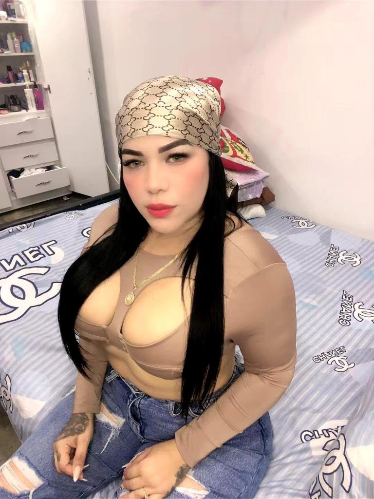 623439404: Chica busca chico en Las Palmas