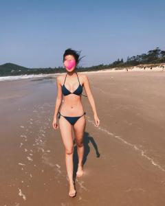 688166318: Chica busca chico en Barcelona