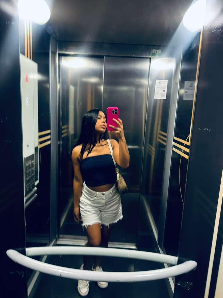 Chica busca chico en Tenerife: 