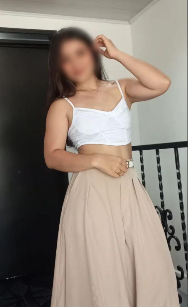 607233594: Chica busca chico en Mallorca