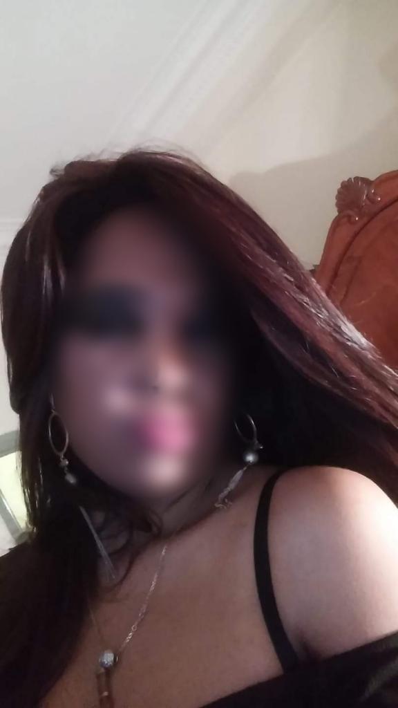 641314421: Chica busca chico en La Coruña