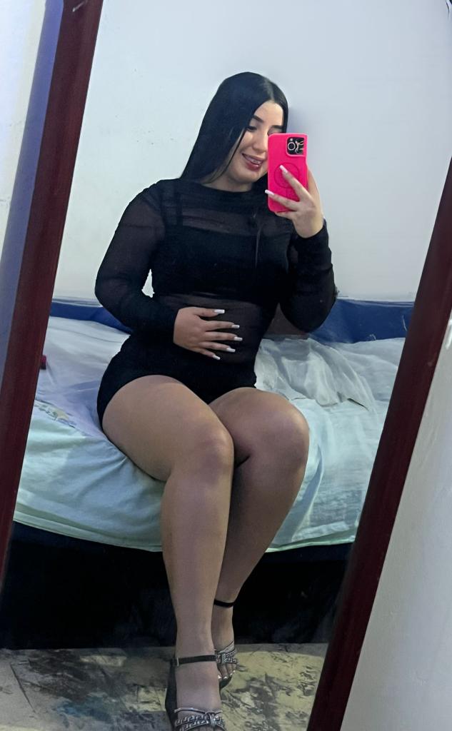 Chica busca chico en Granada: 