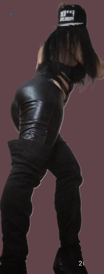 Chica busca chico en Huesca: 