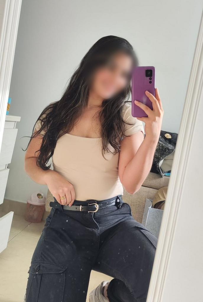 607233594: Chica busca chico en Mallorca