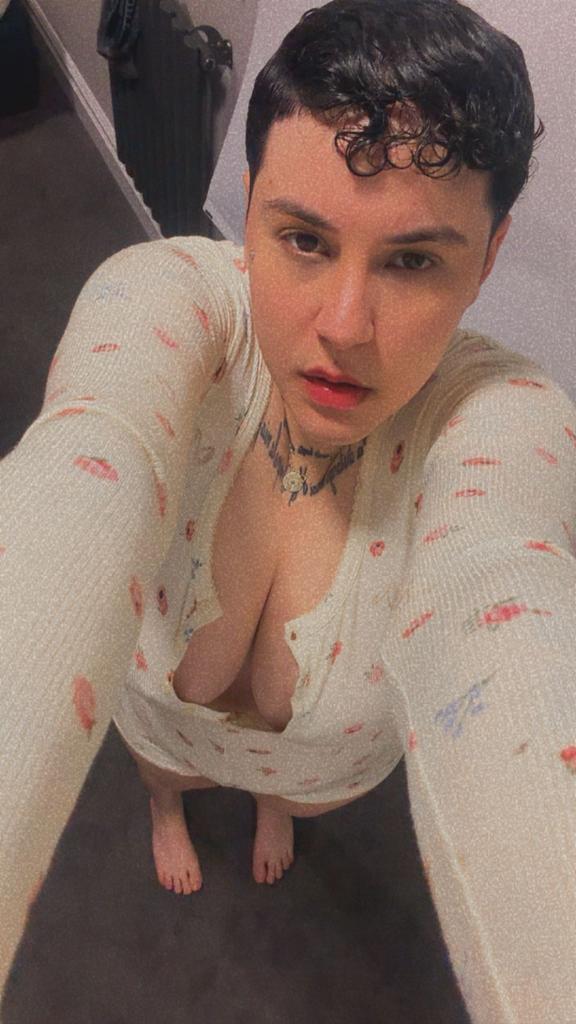 Chica busca chico en Ibiza: 