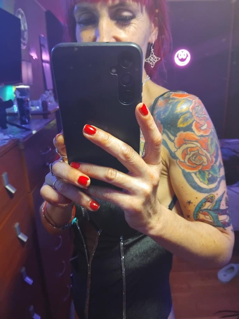 614914636: Chica busca chico en Asturias