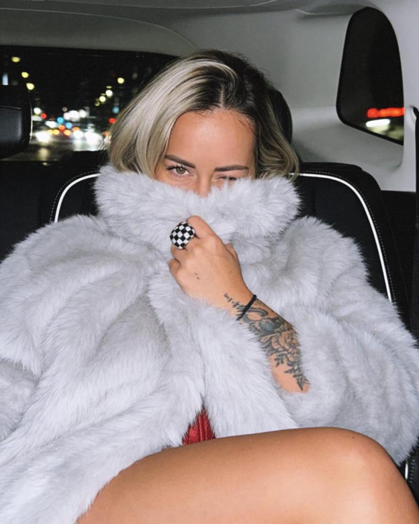 Chica busca chico en Granada: 