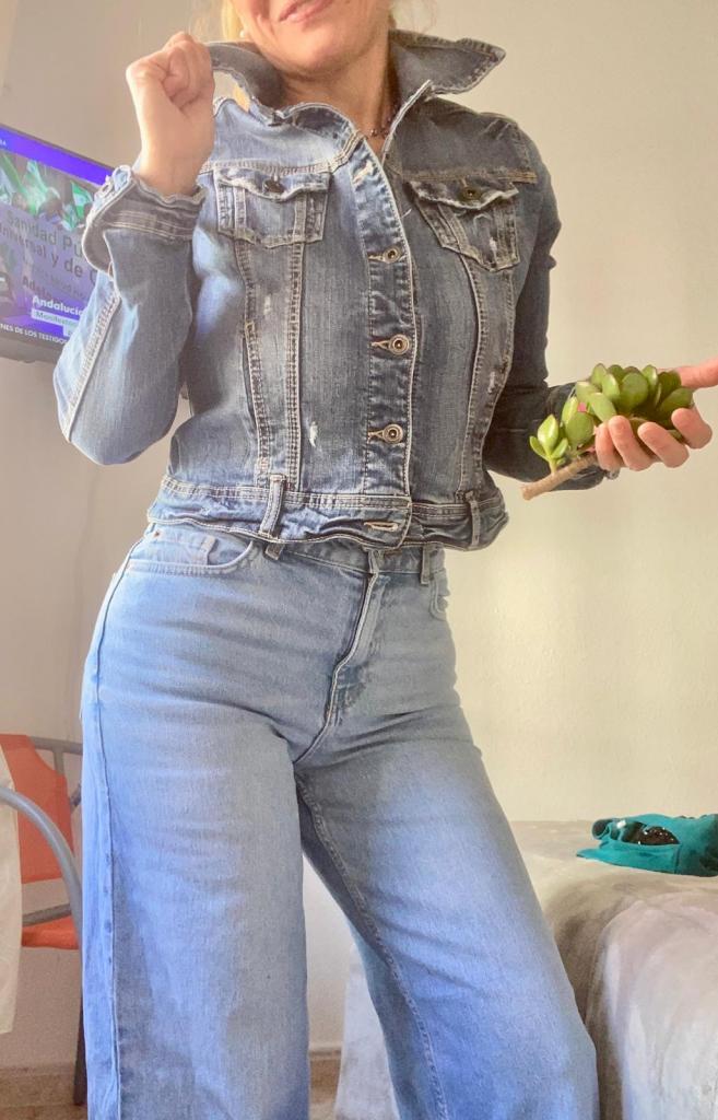 Chica busca chico en Granada: 