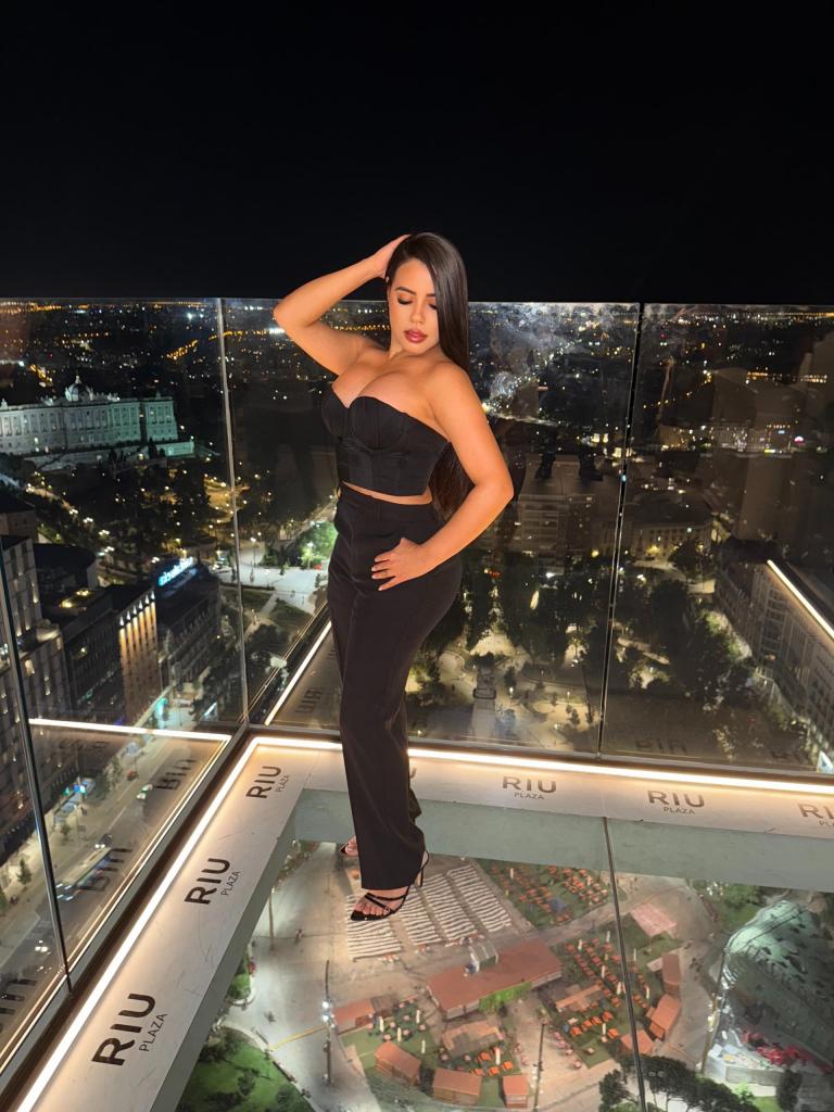 Chica busca chico en La Coruña: 