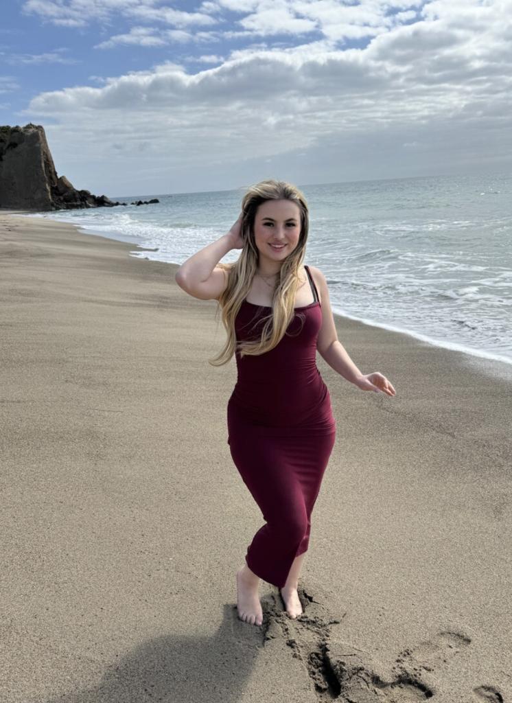 Chica busca chico en Almería: 