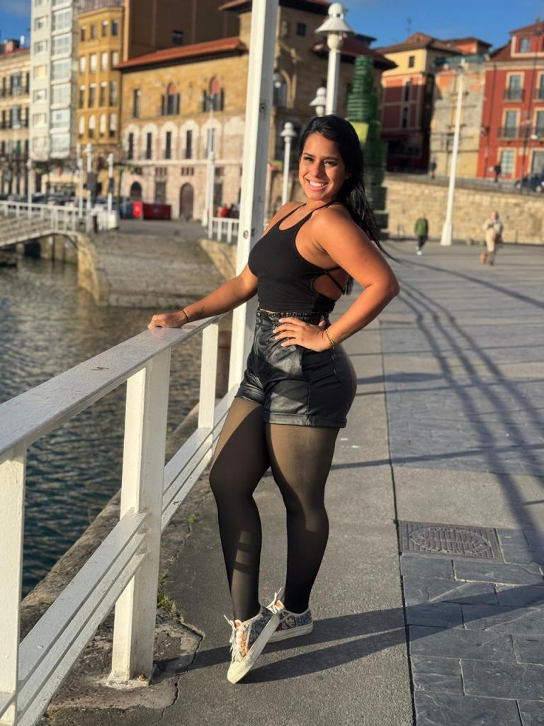 Chica busca chico en Asturias: 