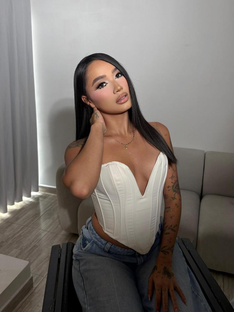 677314001: Chica busca chico en Barcelona