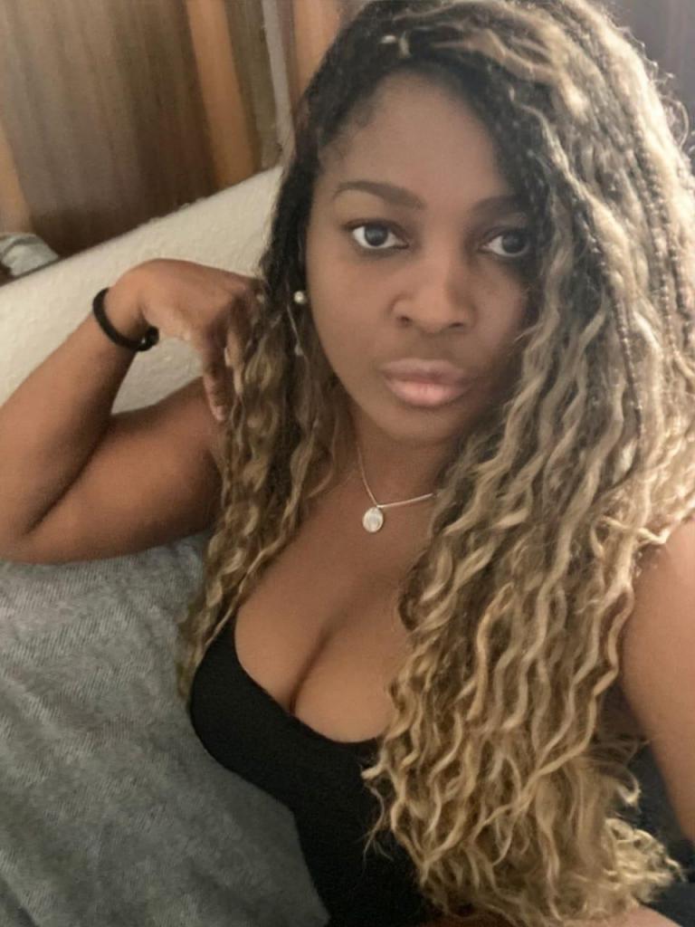 612400843: Chica busca chico en Cantabria