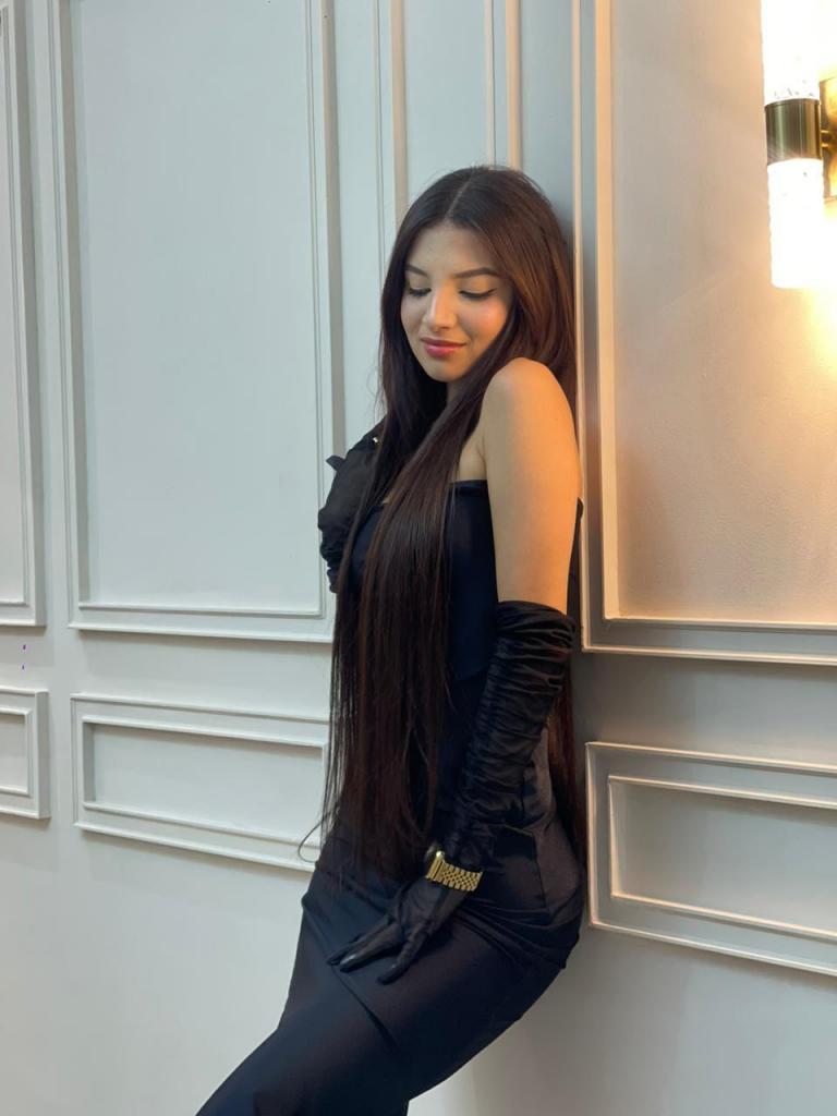 Chica busca chico en Ibiza: 