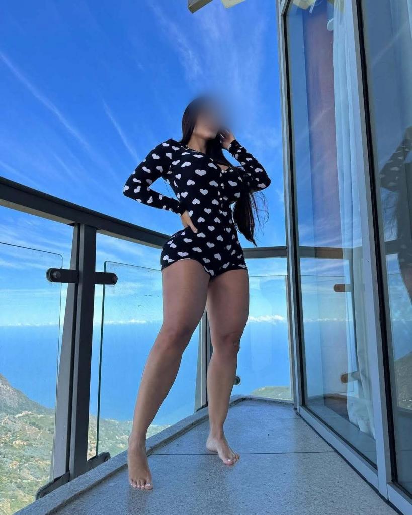 Chica busca chico en Cádiz: 