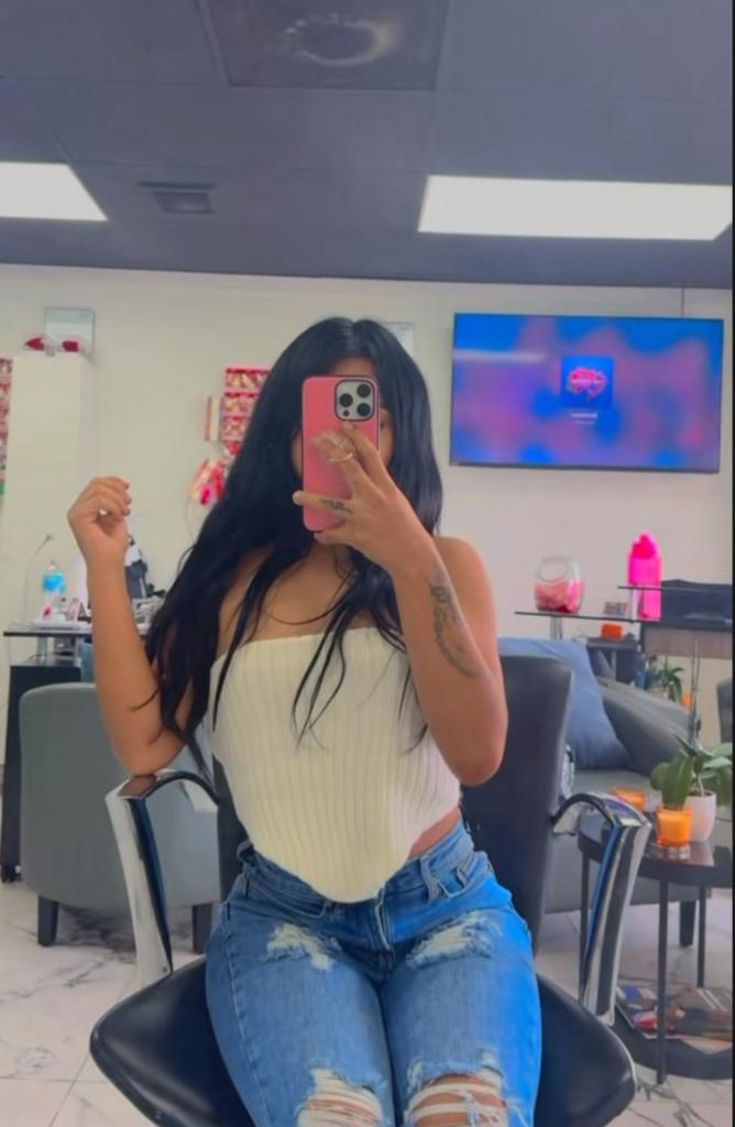 Chica busca chico en Tenerife: 